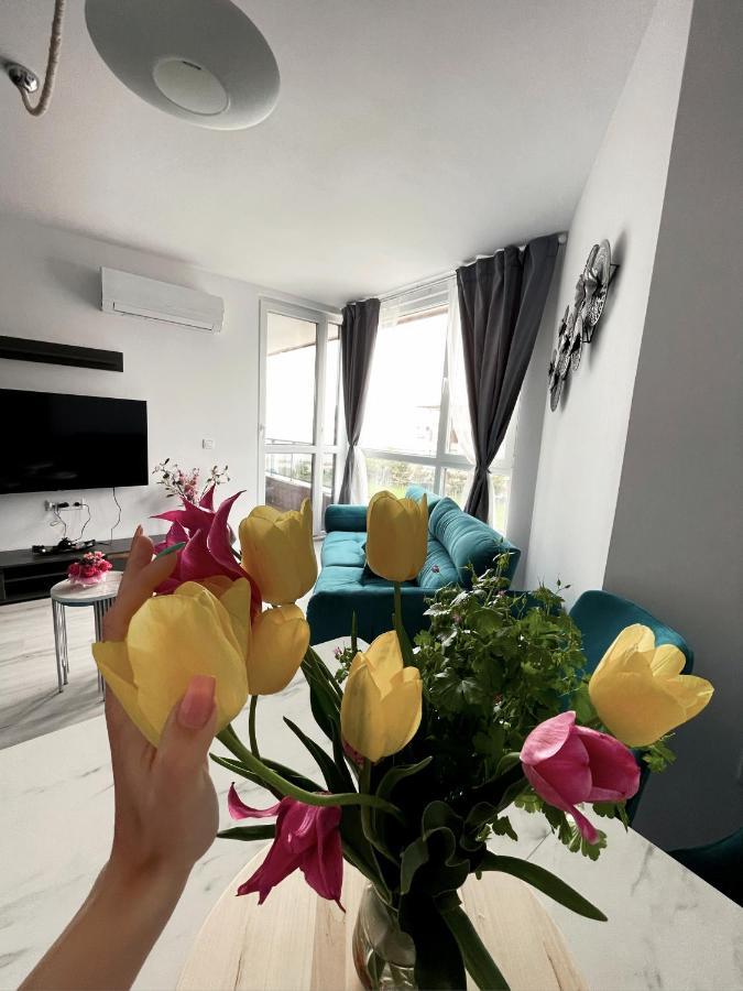 Brand New First Line Sea View 2 Bedroom Apartment Burgas Exteriör bild