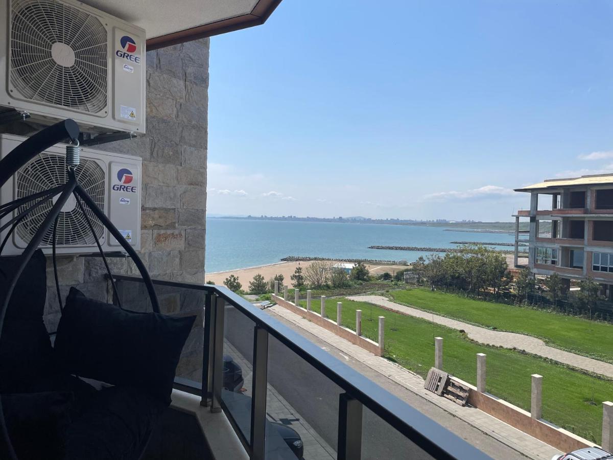 Brand New First Line Sea View 2 Bedroom Apartment Burgas Exteriör bild